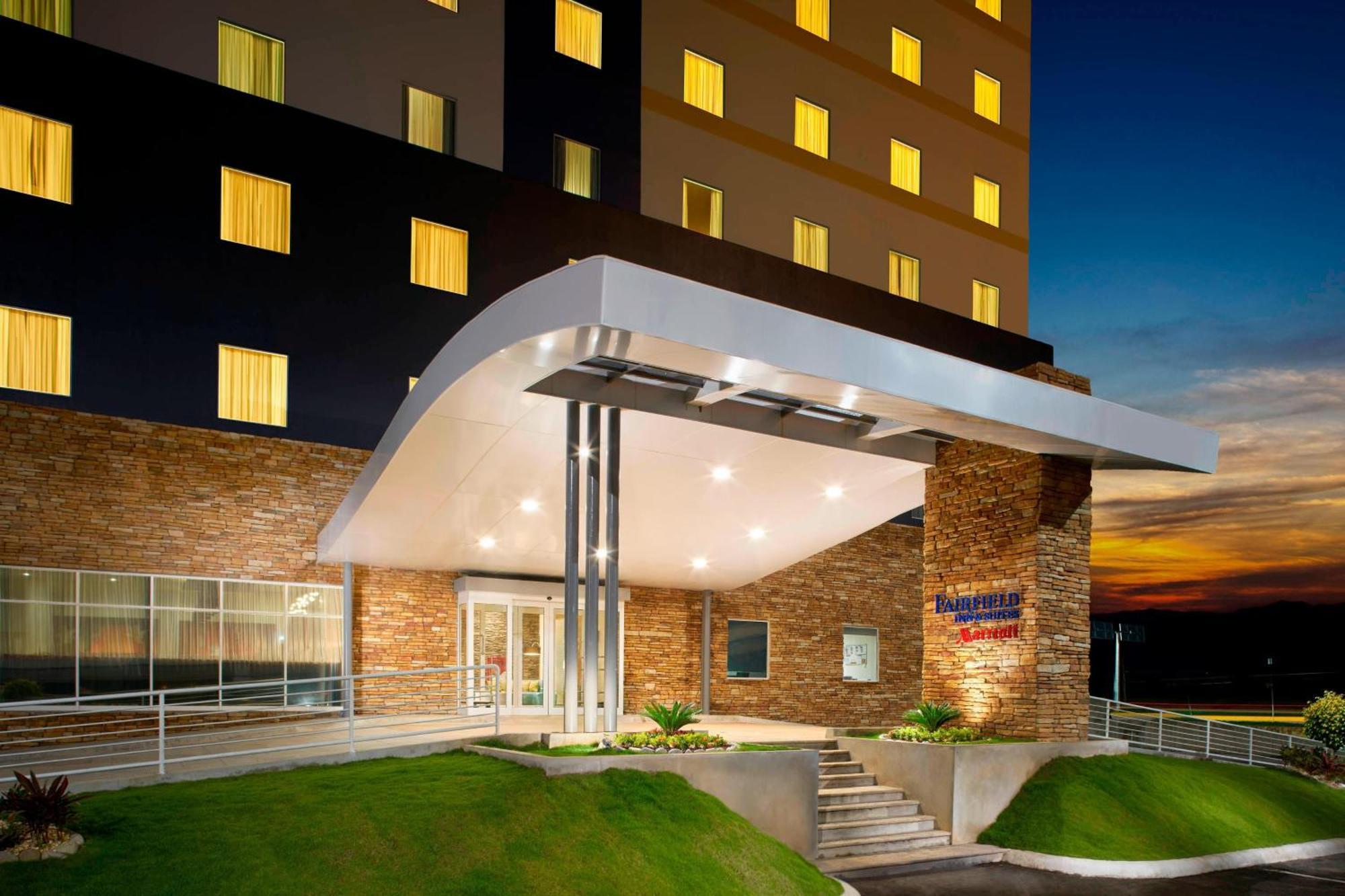 Fairfield Inn & Suites By Marriott Villahermosa Tabasco Экстерьер фото