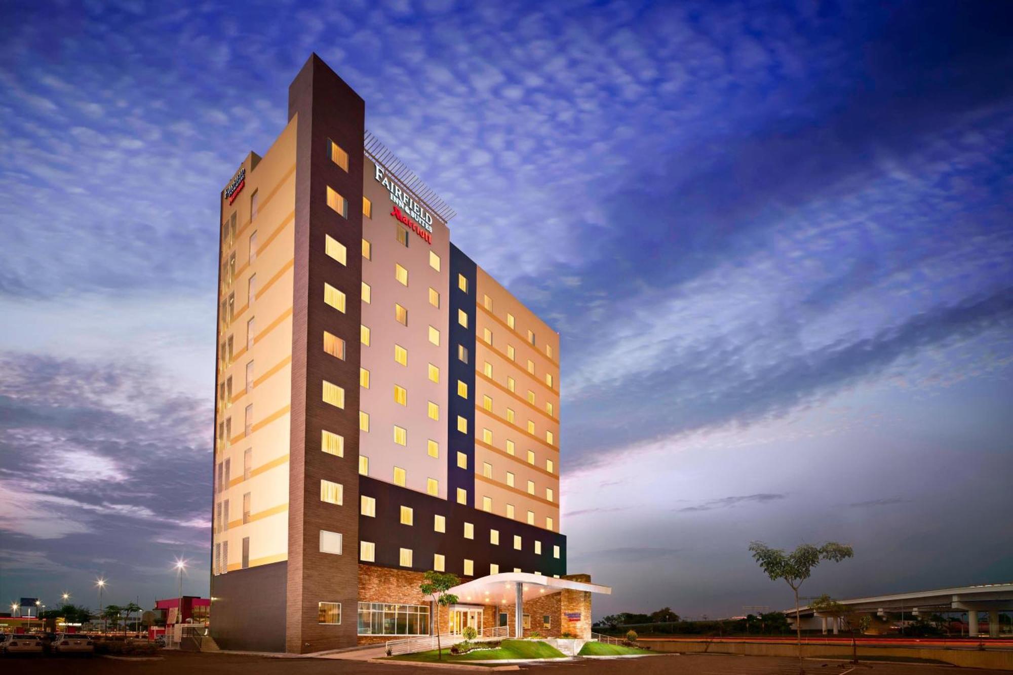 Fairfield Inn & Suites By Marriott Villahermosa Tabasco Экстерьер фото